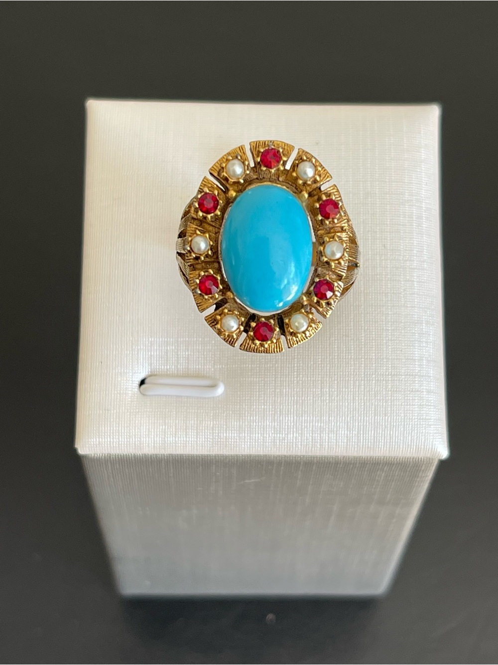 Vintage Gold-Tone faux Turquoise Oval Cocktail ring with faux ruby pearl halo.